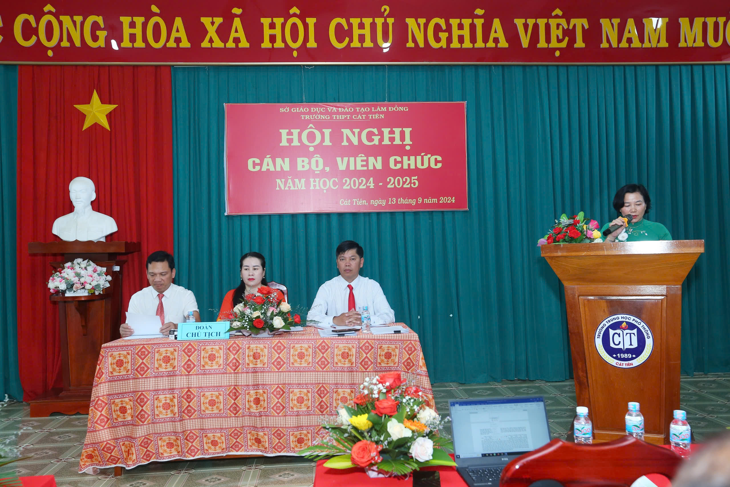 HỘI NGHỊ VIÊN CHỨC